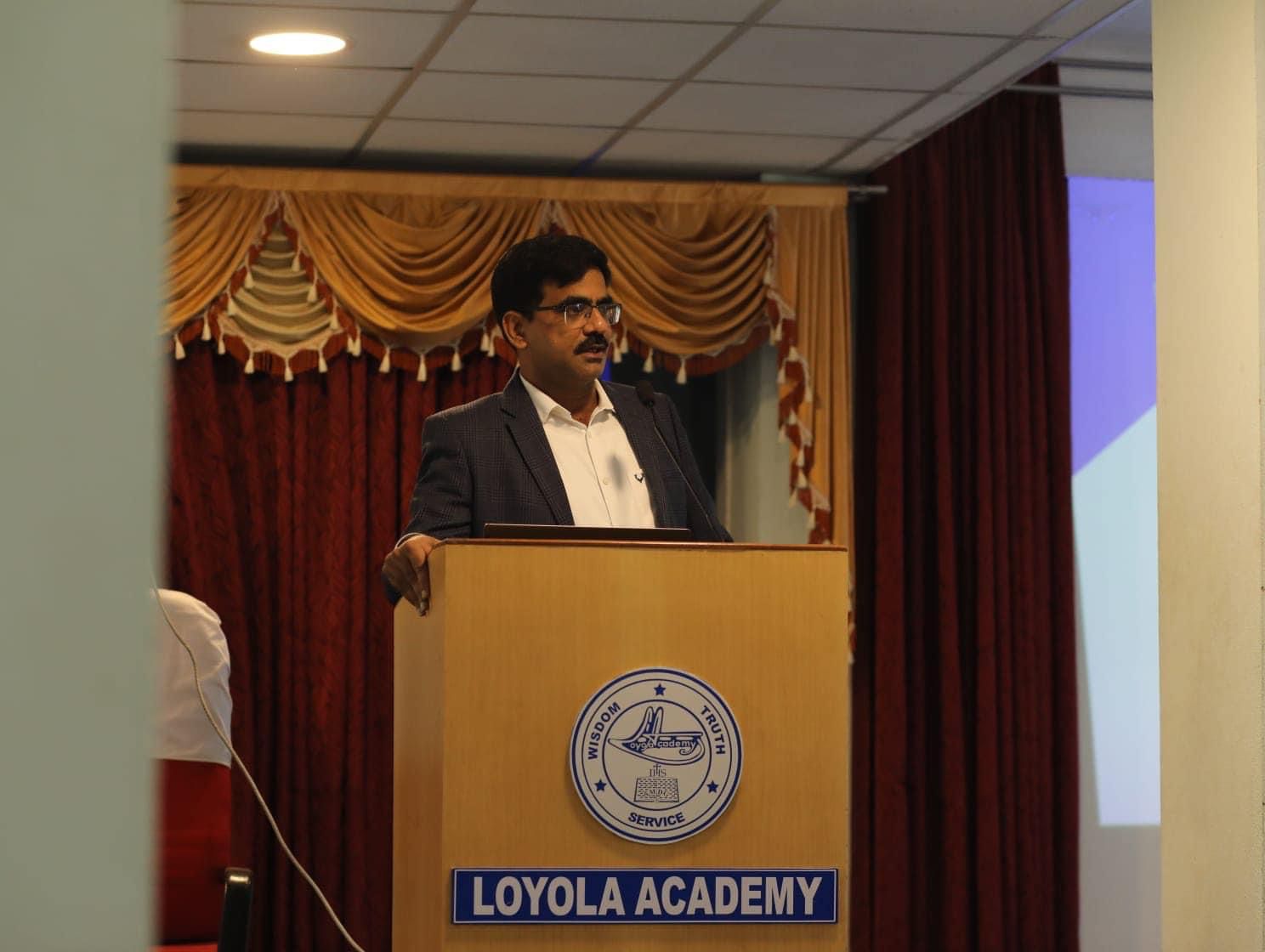 Google News Initiative DataLeads training for 150 students of Journalism on Visual Content Verification at Loyola Academy Hyderabad